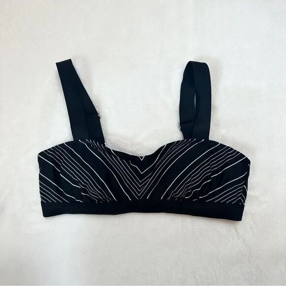 Athleta Black White Chevron Quick Dri Bikini Top Women's Size 32 B/C - Picture 1 of 7